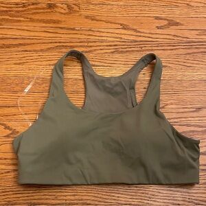 Lululemon Athletica Sage Green Sports Bra M, criss-cross strap, new with tag